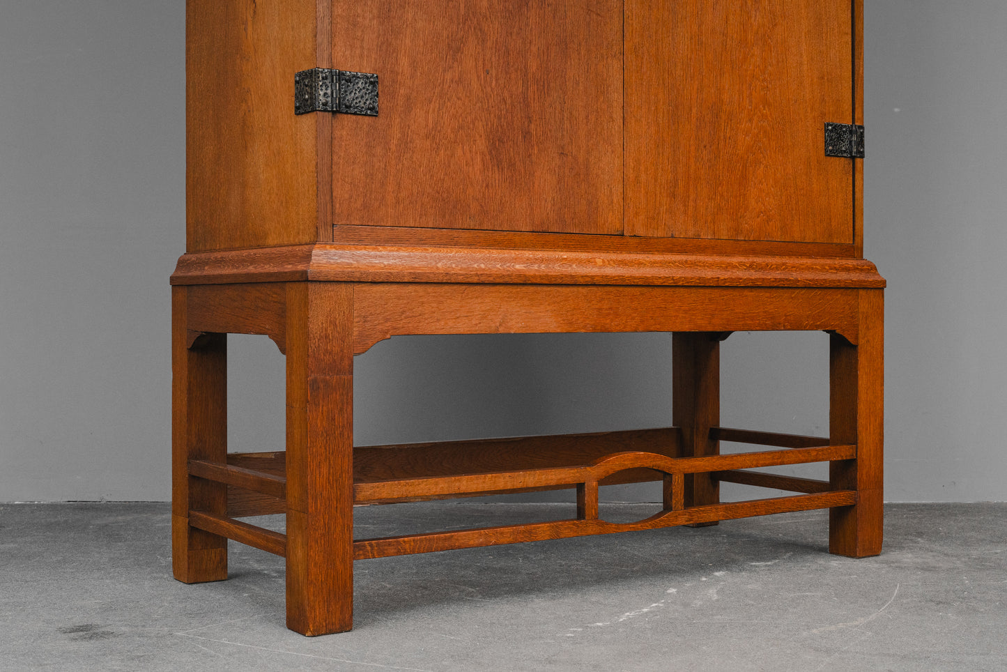 Jugendstil Aufsatzschrank in Eiche - Anfang des 20.Jahrhunderts