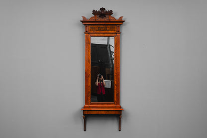 Gründerzeit Wandspiegel mit Konsole in Nussbaum - Ende des 19.Jahrhunderts