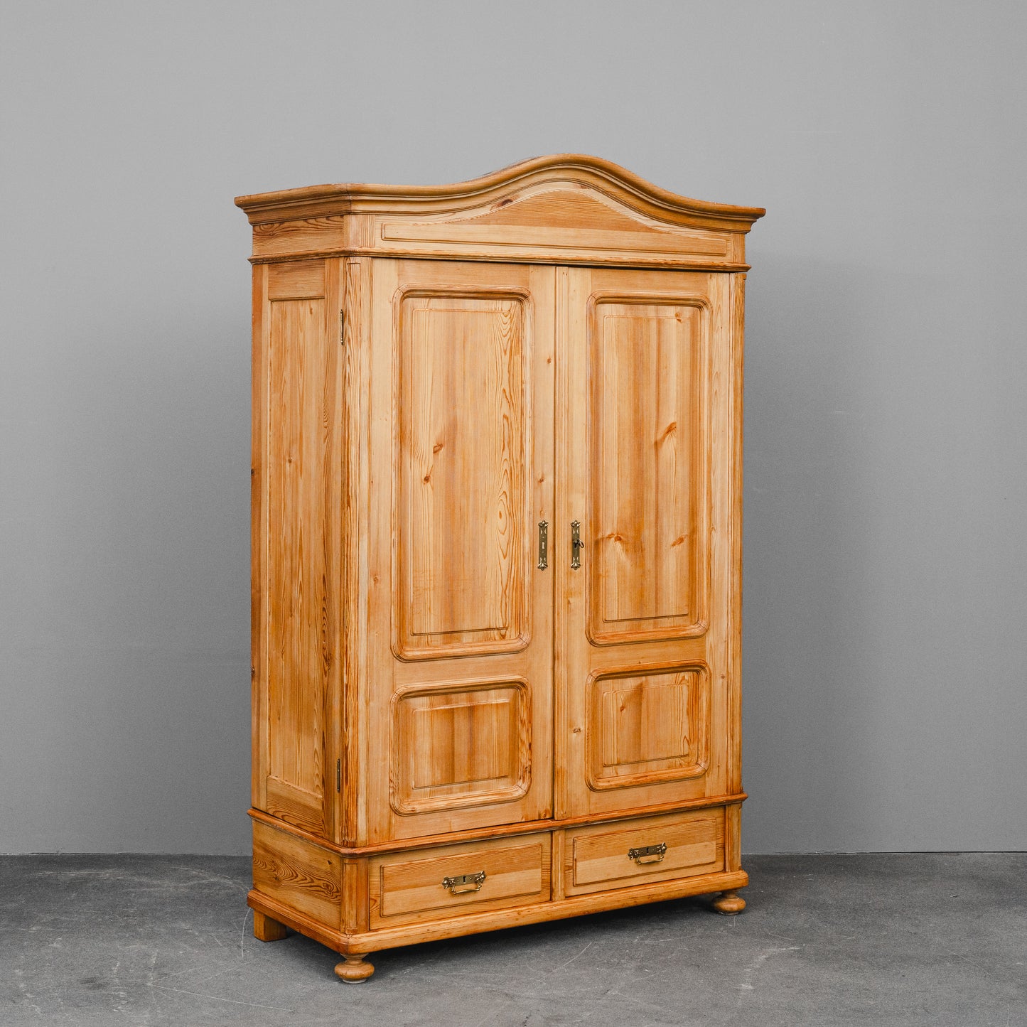 Jugendstil Kleiderschrank in Kiefer - Anfang des 20.Jahrhunderts