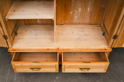 Jugendstil Kleiderschrank in Kiefer - Anfang des 20.Jahrhunderts