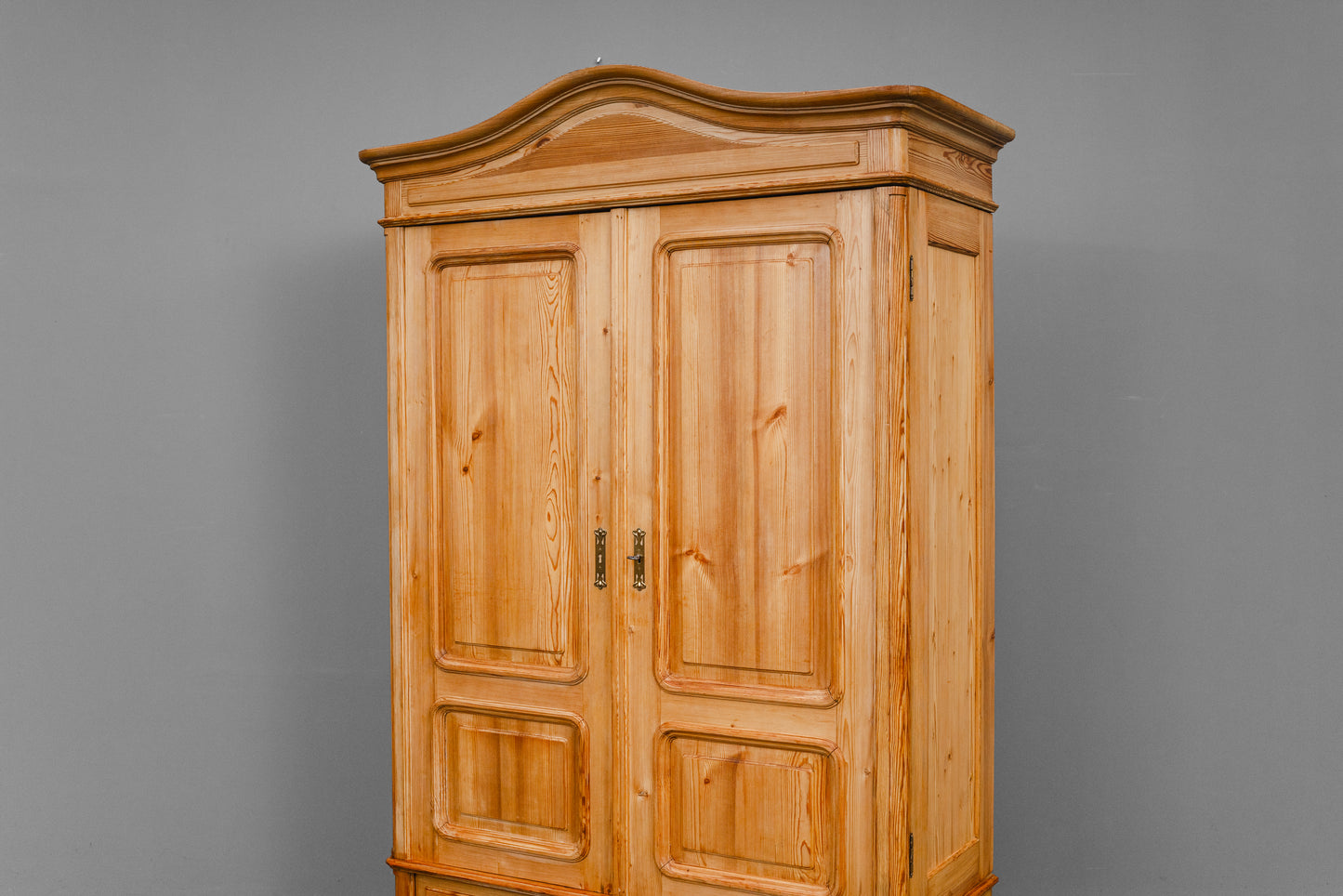 Jugendstil Kleiderschrank in Kiefer - Anfang des 20.Jahrhunderts