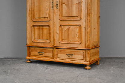 Jugendstil Kleiderschrank in Kiefer - Anfang des 20.Jahrhunderts