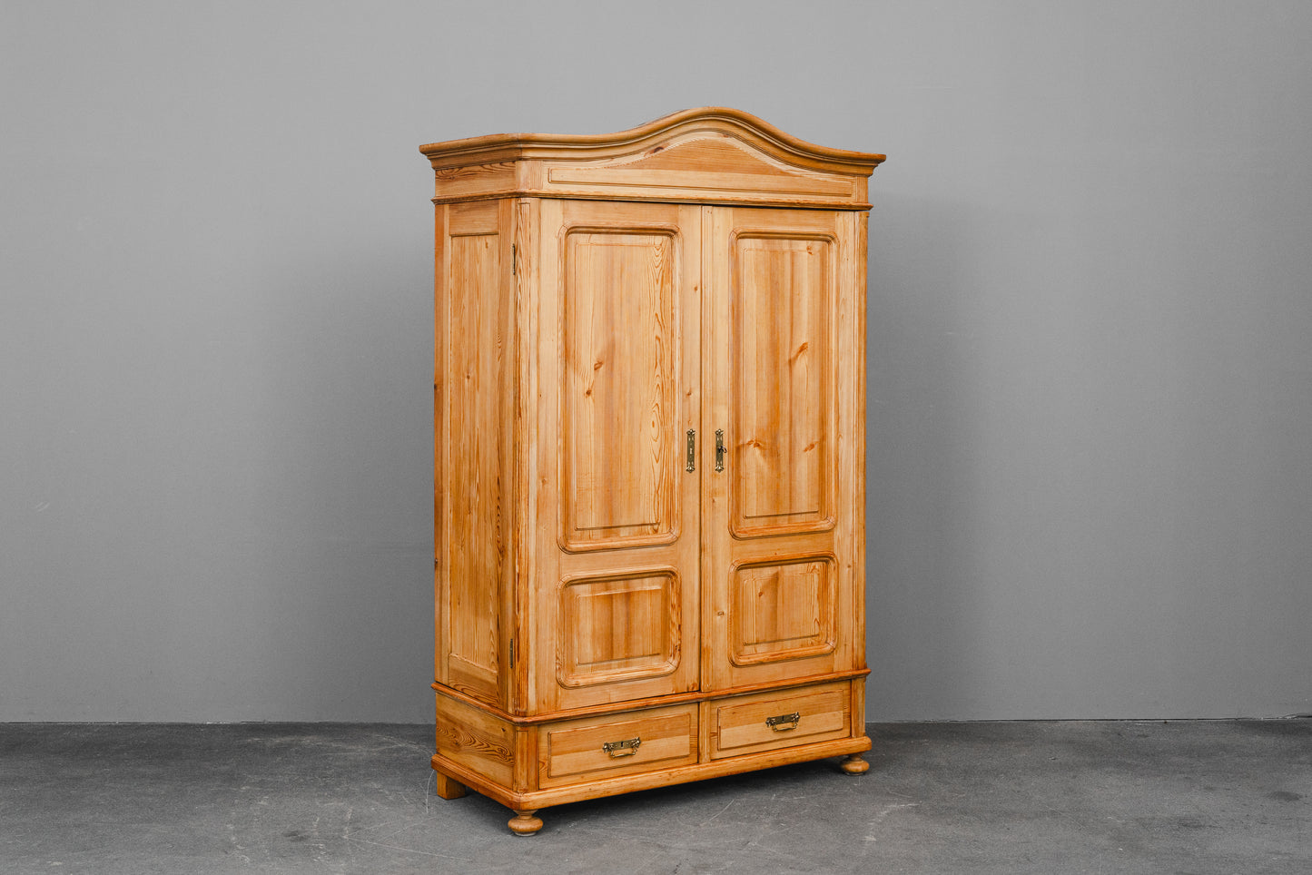 Jugendstil Kleiderschrank in Kiefer - Anfang des 20.Jahrhunderts