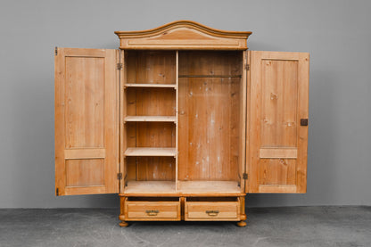 Jugendstil Kleiderschrank in Kiefer - Anfang des 20.Jahrhunderts