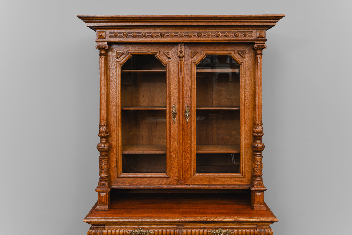 Gründerzeit Bücherschrank in Eiche - 2.Hälfte des 19.Jahrhunderts