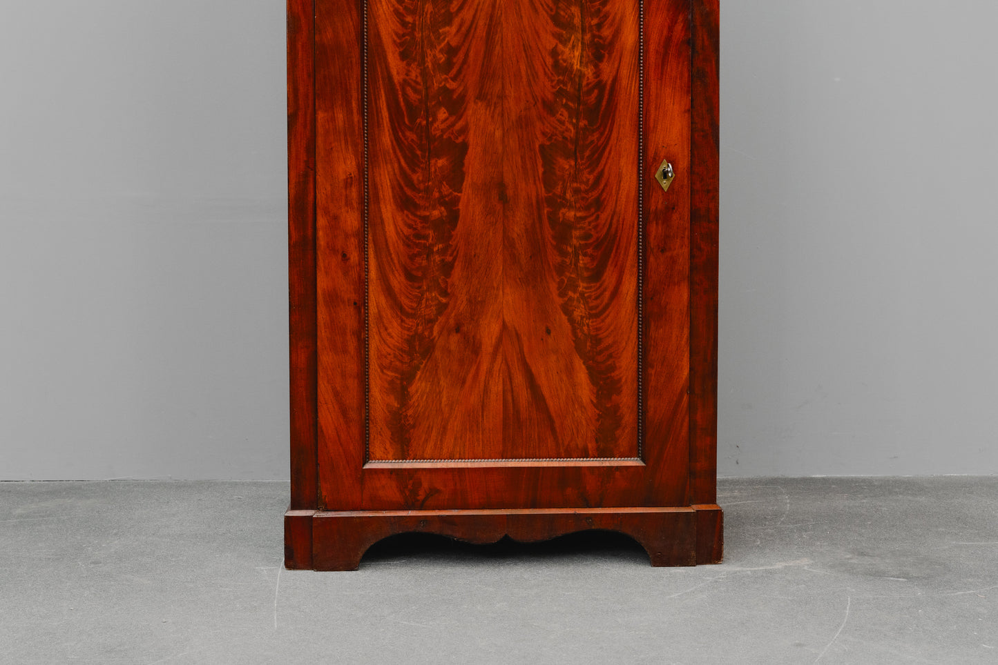 Biedermeier Vertiko in Mahagoni - 1.Hälfte des 19.Jahrhunderts