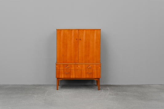 Mid-Century Highboard in Nussbaum - Mitte des 20.Jahrhunderts