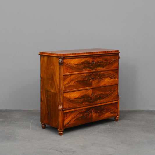 Biedermeier Kommode mit Kabinettschublade in Mahagoni - Mitte des 19.Jahrhunderts