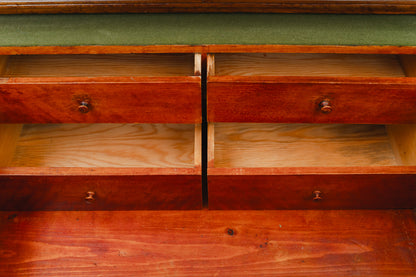 Biedermeier Kommode mit Kabinettschublade in Mahagoni - Mitte des 19.Jahrhunderts