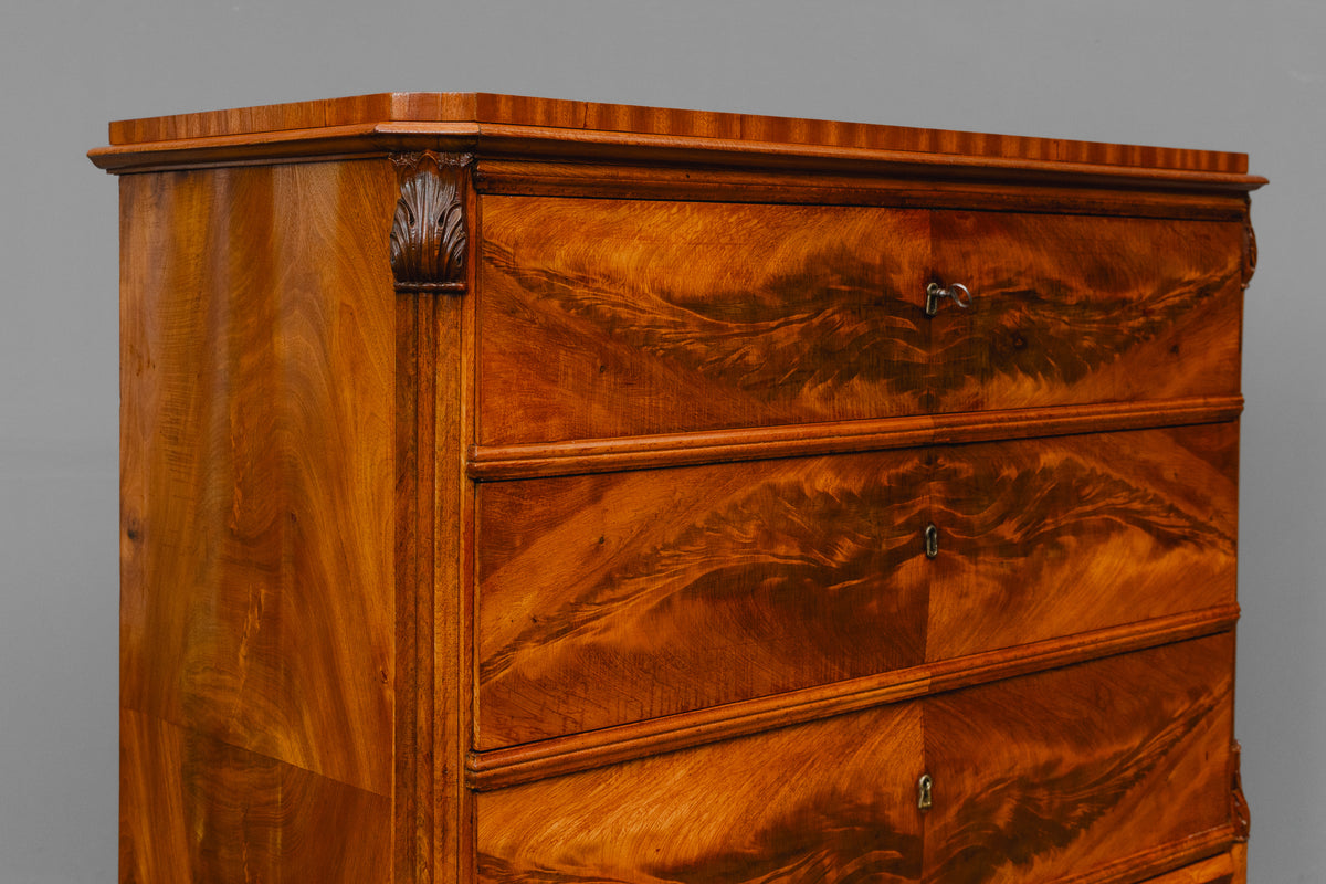 Biedermeier Kommode mit Kabinettschublade in Mahagoni - Mitte des 19.Jahrhunderts