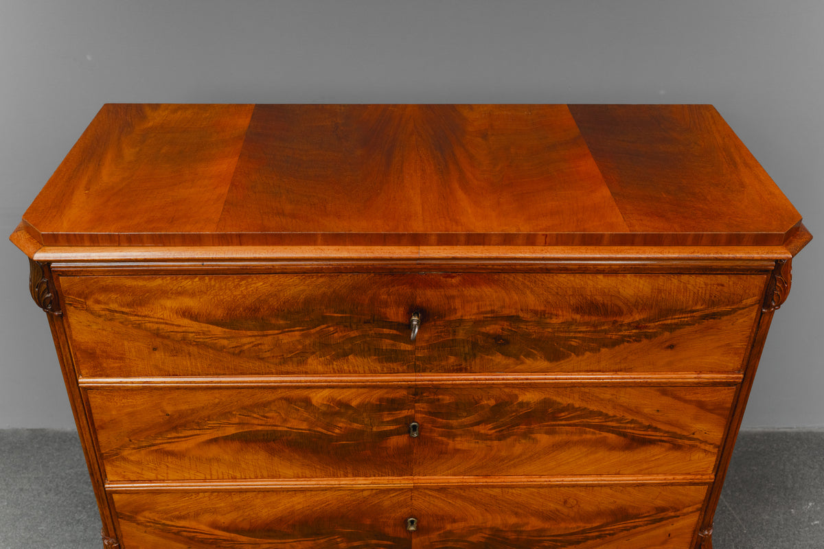 Biedermeier Kommode mit Kabinettschublade in Mahagoni - Mitte des 19.Jahrhunderts