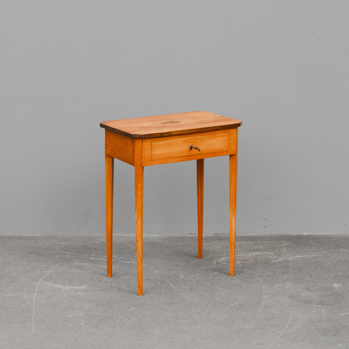 Nähtisch im Biedermeier Stil in Esche - 1.Hälfte des 20.Jahrhunderts
