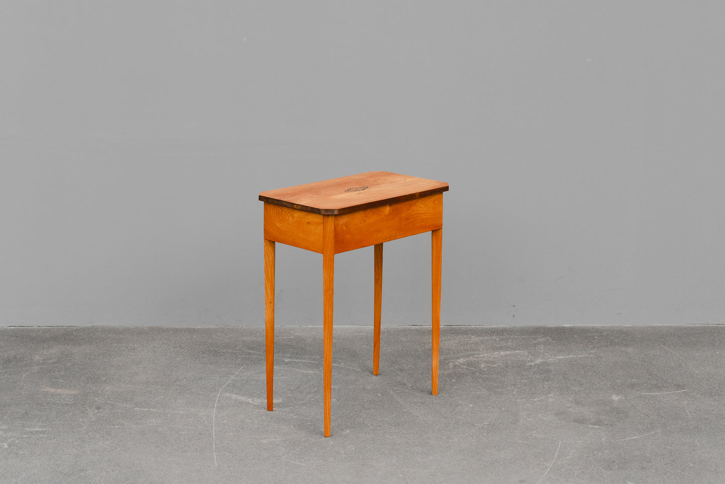 Nähtisch im Biedermeier Stil in Esche - 1.Hälfte des 20.Jahrhunderts