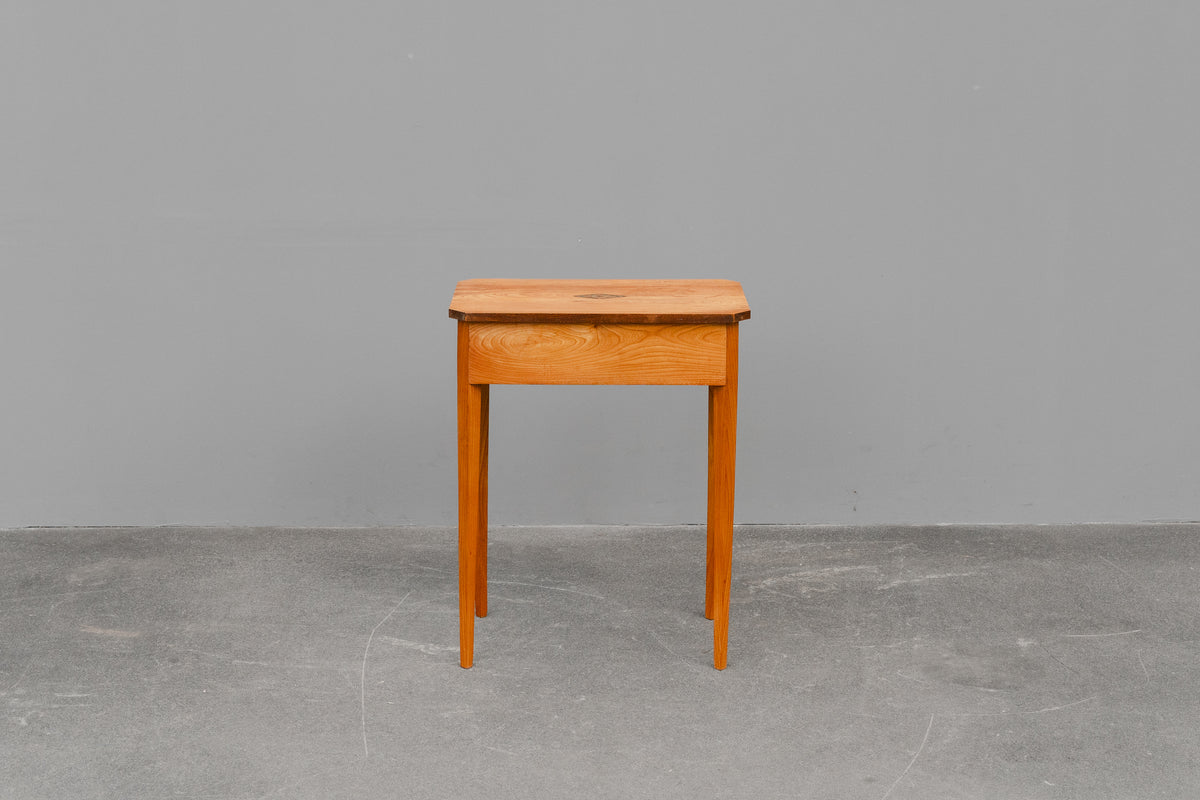 Nähtisch im Biedermeier Stil in Esche - 1.Hälfte des 20.Jahrhunderts