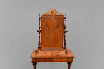 Louis Philippe Spiegelaufsatz in Nussbaum - 2.Hälfte des 19.Jahrhunderts