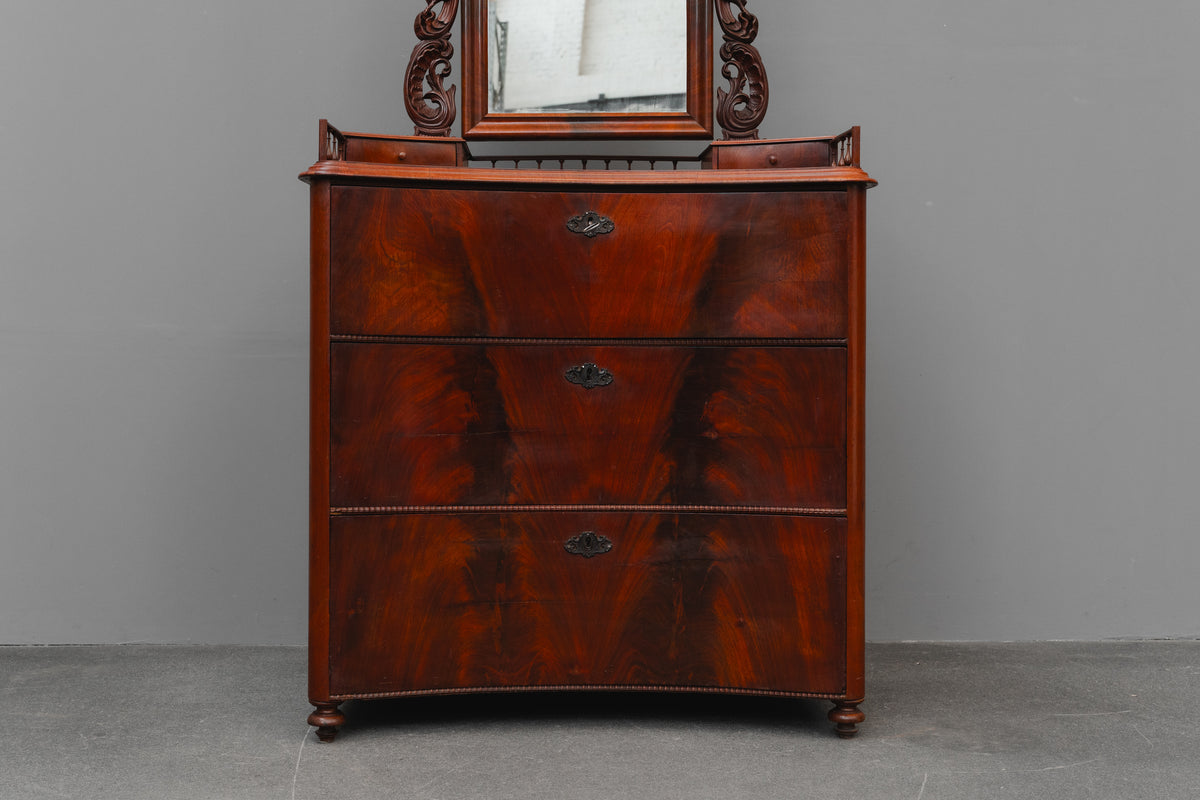 Biedermeier/Louis Philippe Spiegelkommode in Mahagoni - Mitte des 19.Jahrhunderts