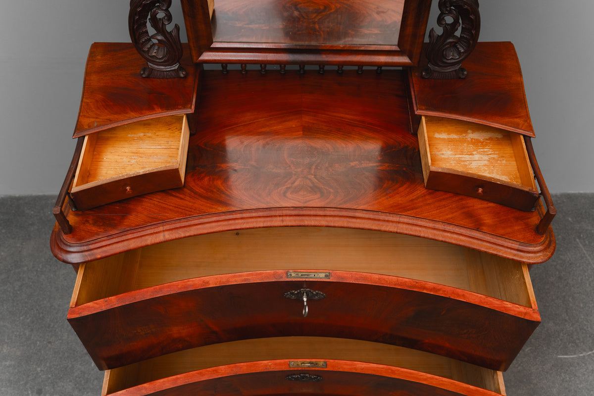 Biedermeier/Louis Philippe Spiegelkommode in Mahagoni - Mitte des 19.Jahrhunderts