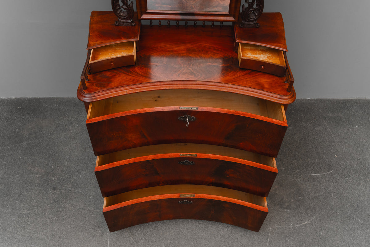 Biedermeier/Louis Philippe Spiegelkommode in Mahagoni - Mitte des 19.Jahrhunderts