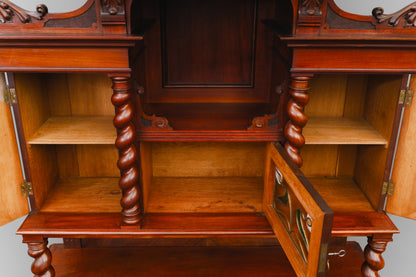 Gründerzeit Buffetschrank in Nussbaum - Ende des 19.Jahrhunderts