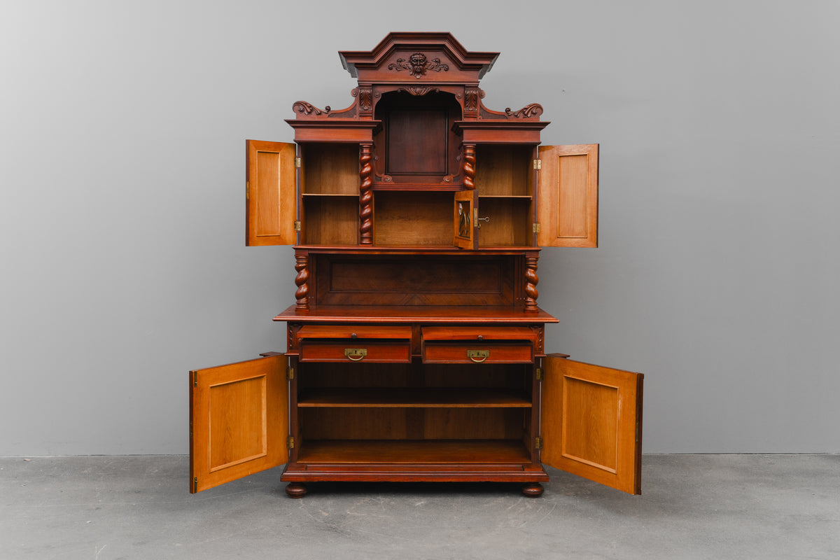 Gründerzeit Buffetschrank in Nussbaum - Ende des 19.Jahrhunderts