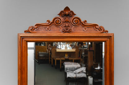 Historismus Wandspiegel in Nussbaum - um 1900