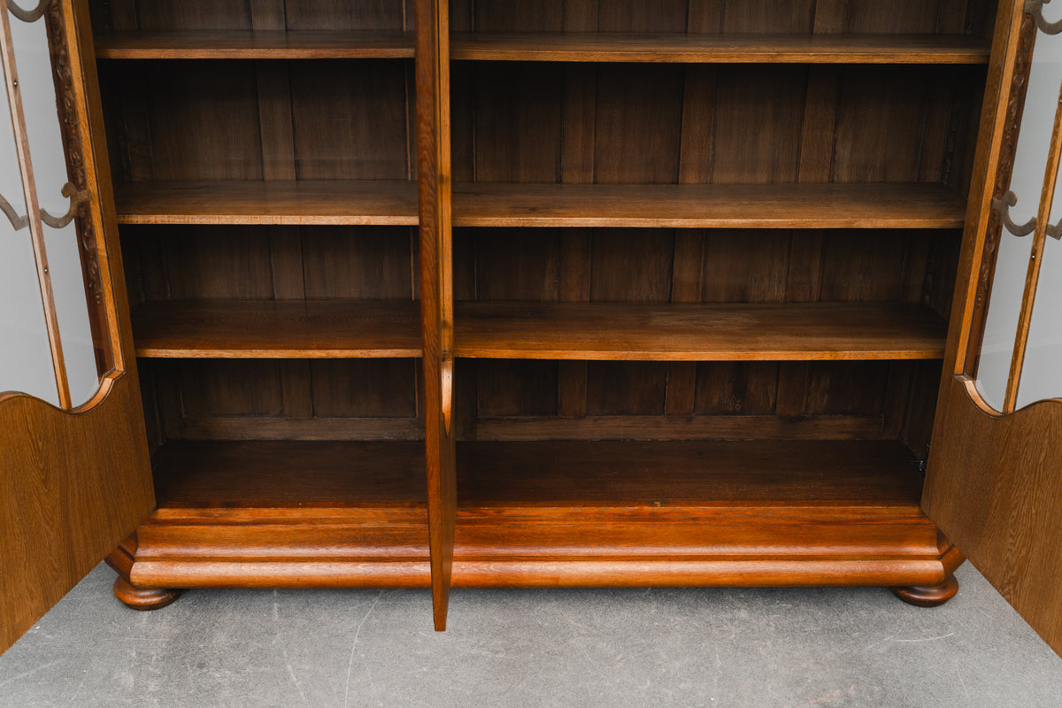 Großer Historismus Bücherschrank