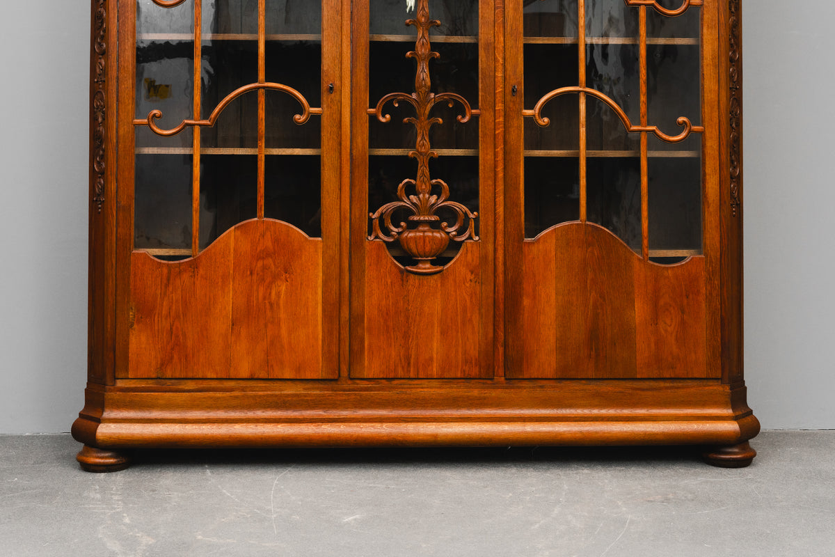 Großer Historismus Bücherschrank