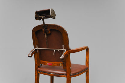 4er Set Friseurstühle / Armlehnenstühle in Eiche - vermutl. 1920er/1930er Jahre
