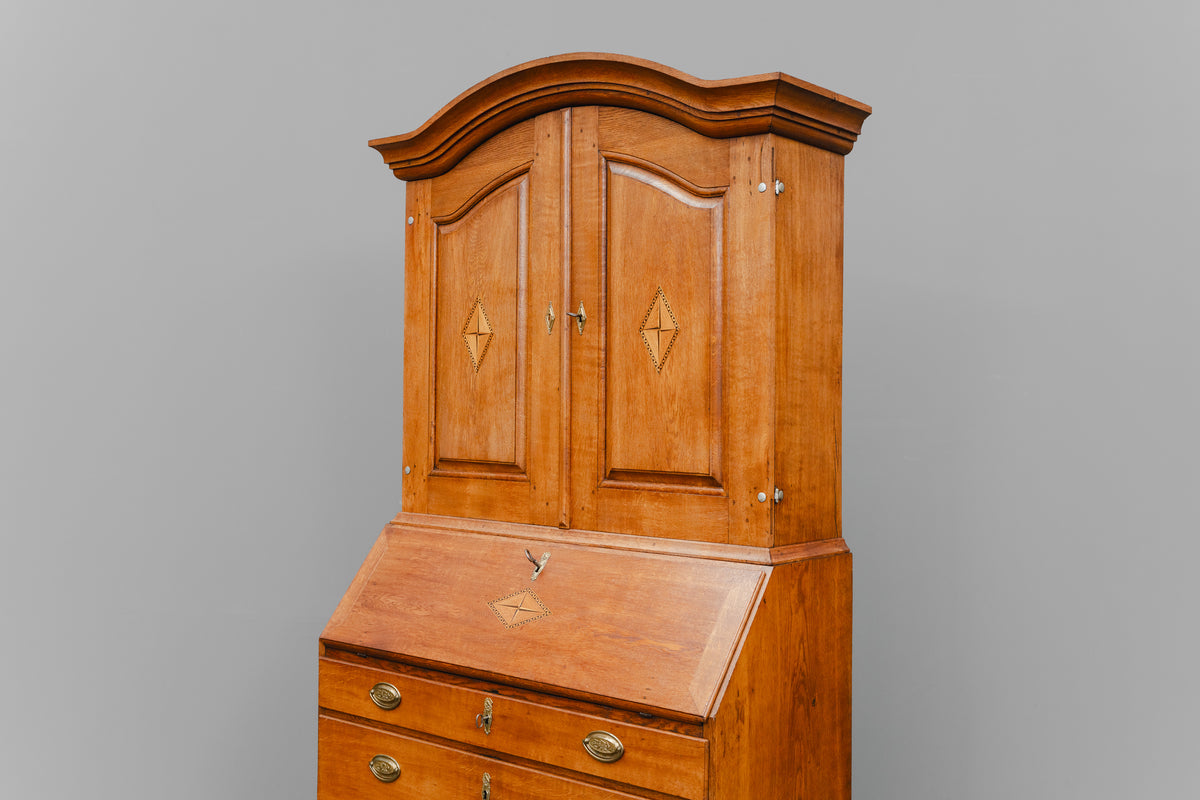 Schrägklappen-Aufsatzsekretär im Biedermeier/Barock Stil - erste Hälfte des 19.Jahrhunderts