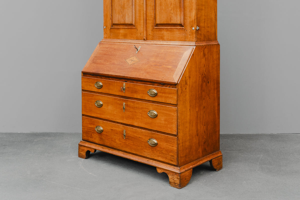 Schrägklappen-Aufsatzsekretär im Biedermeier/Barock Stil - erste Hälfte des 19.Jahrhunderts