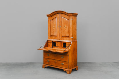 Schrägklappen-Aufsatzsekretär im Biedermeier/Barock Stil - erste Hälfte des 19.Jahrhunderts