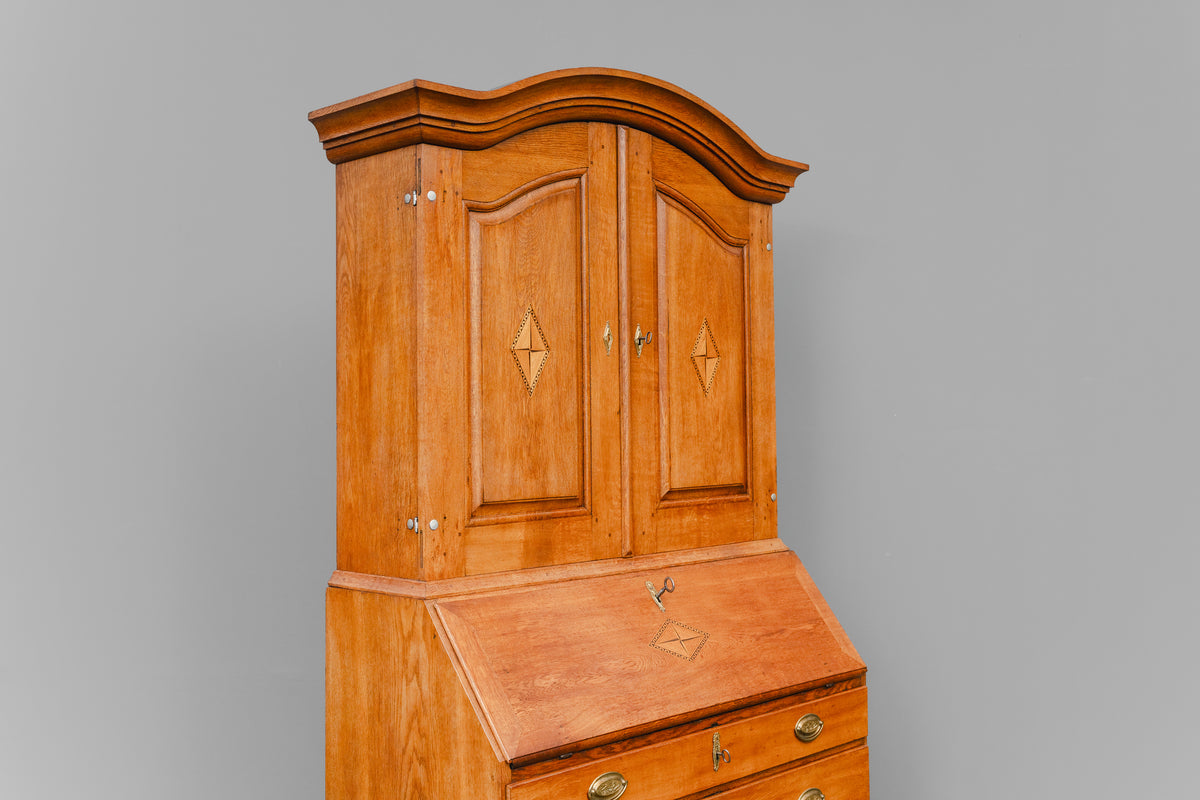 Schrägklappen-Aufsatzsekretär im Biedermeier/Barock Stil - erste Hälfte des 19.Jahrhunderts