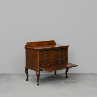 Jugendstil Kommode in Eiche - erste Hälfte des 20.Jahrhunderts