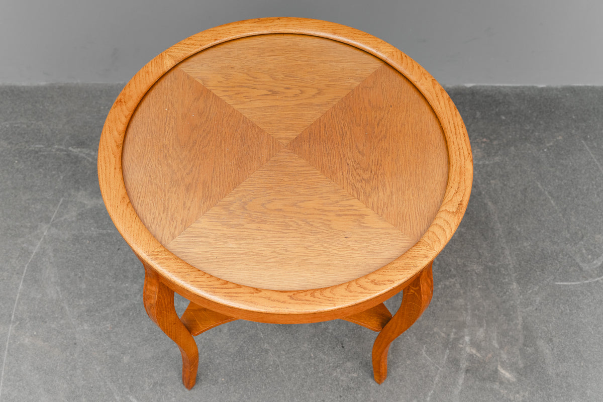 Jugendstil Beistelltisch in Eiche - Anfang des 20.Jahrhunderts