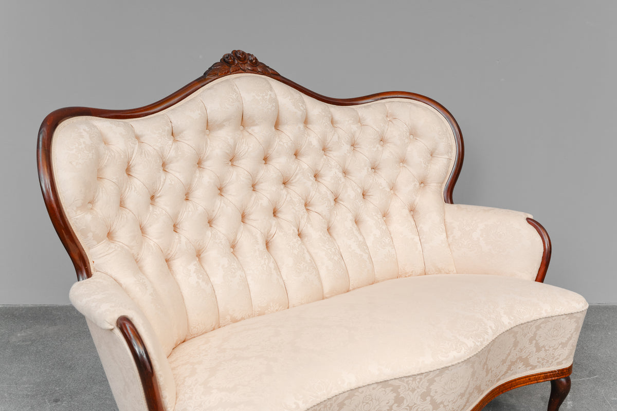 Zweisitzer Sofa im Antik Stil - zweite Hälfte des 20.Jahrhunderts