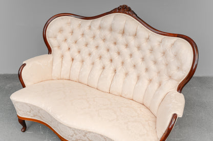 Zweisitzer Sofa im Antik Stil - zweite Hälfte des 20.Jahrhunderts