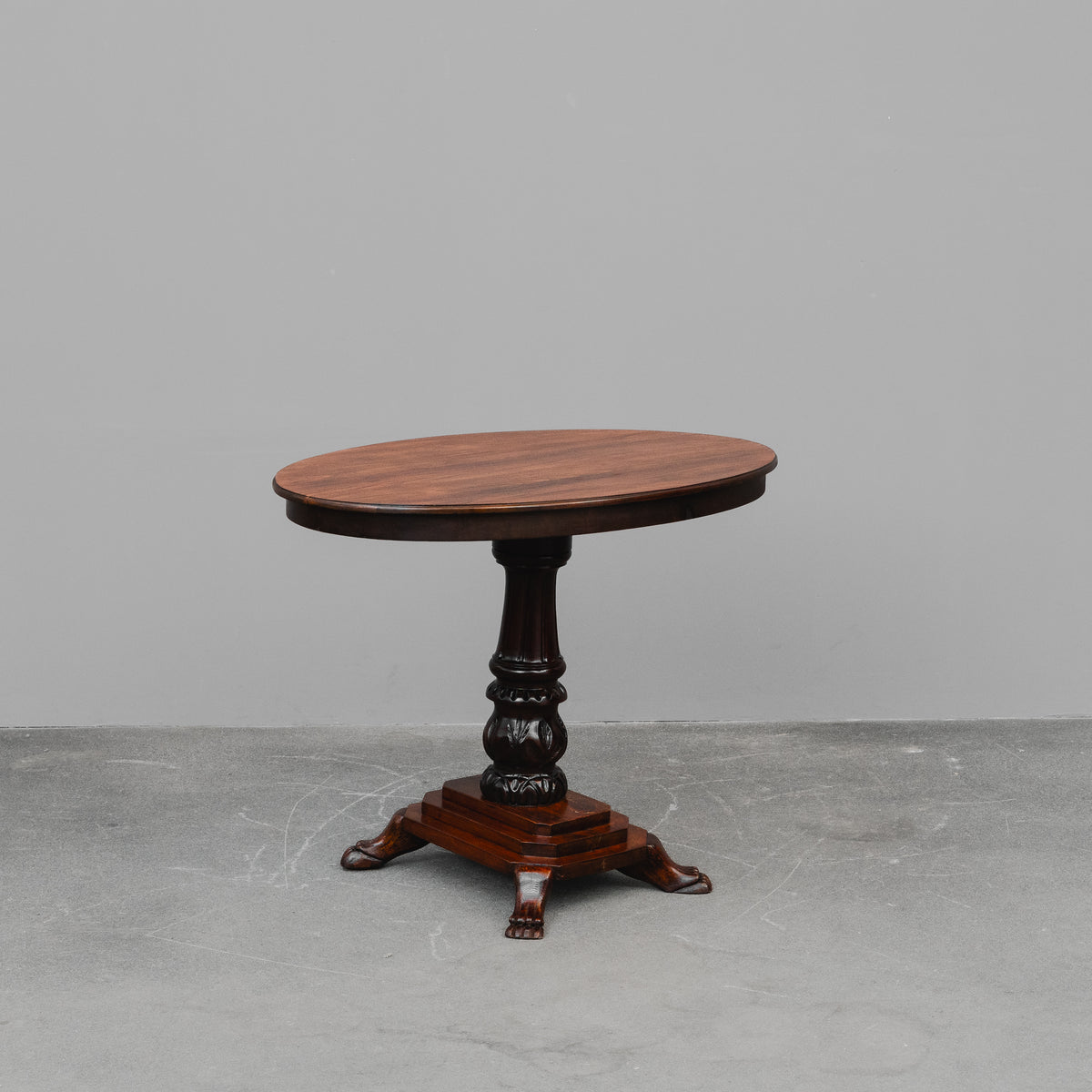 Salontisch im Biedermeier Stil in Mahagoni - zweite Hälfte des 20.Jahrhunderts