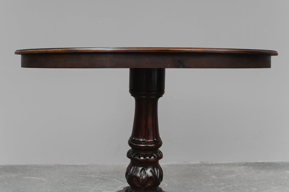 Salontisch im Biedermeier Stil in Mahagoni - zweite Hälfte des 20.Jahrhunderts