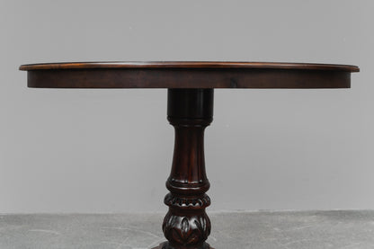 Salontisch im Biedermeier Stil in Mahagoni - zweite Hälfte des 20.Jahrhunderts