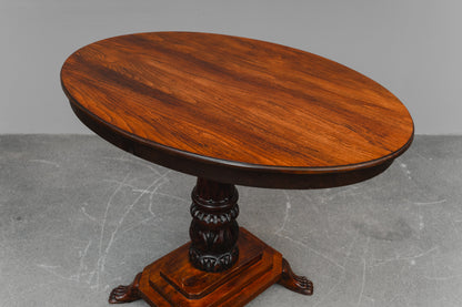 Salontisch im Biedermeier Stil in Mahagoni - zweite Hälfte des 20.Jahrhunderts