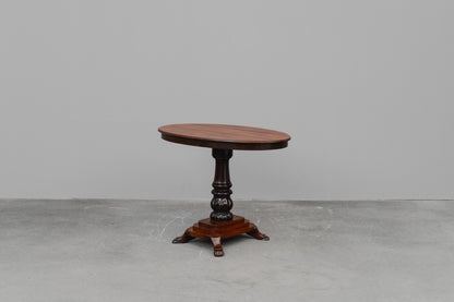 Salontisch im Biedermeier Stil in Mahagoni - zweite Hälfte des 20.Jahrhunderts