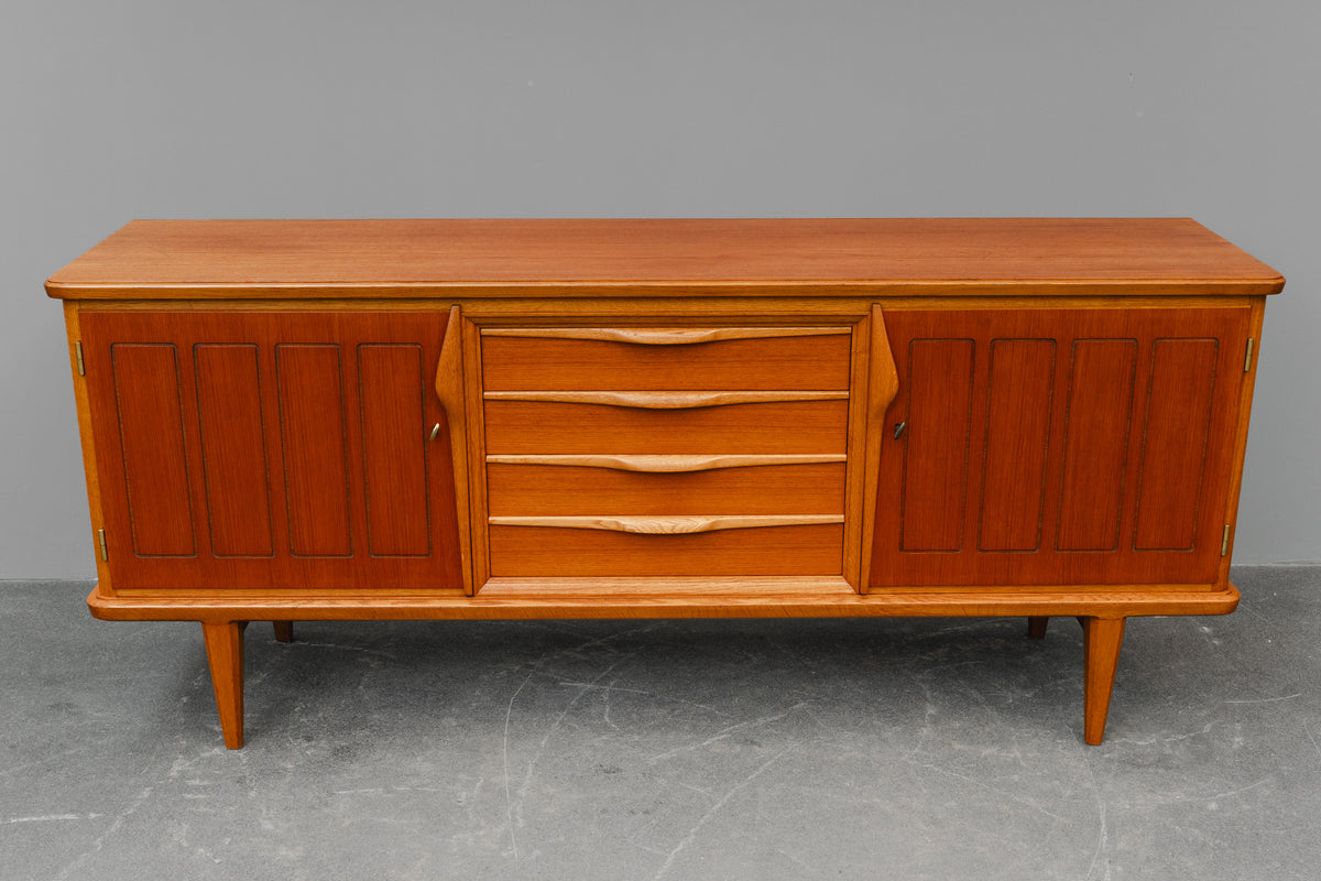 Mid-Century Sideboard in Teak - Mitte des 20.Jahrhunderts