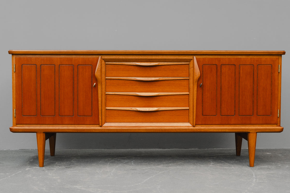Mid-Century Sideboard in Teak - Mitte des 20.Jahrhunderts