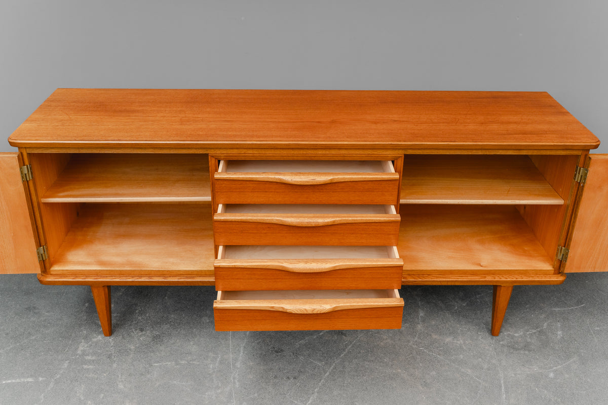 Mid-Century Sideboard in Teak - Mitte des 20.Jahrhunderts