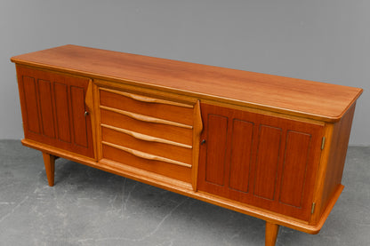 Mid-Century Sideboard in Teak - Mitte des 20.Jahrhunderts