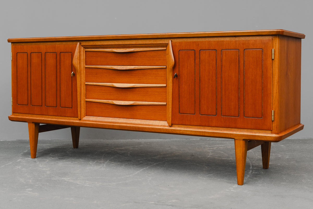 Mid-Century Sideboard in Teak - Mitte des 20.Jahrhunderts