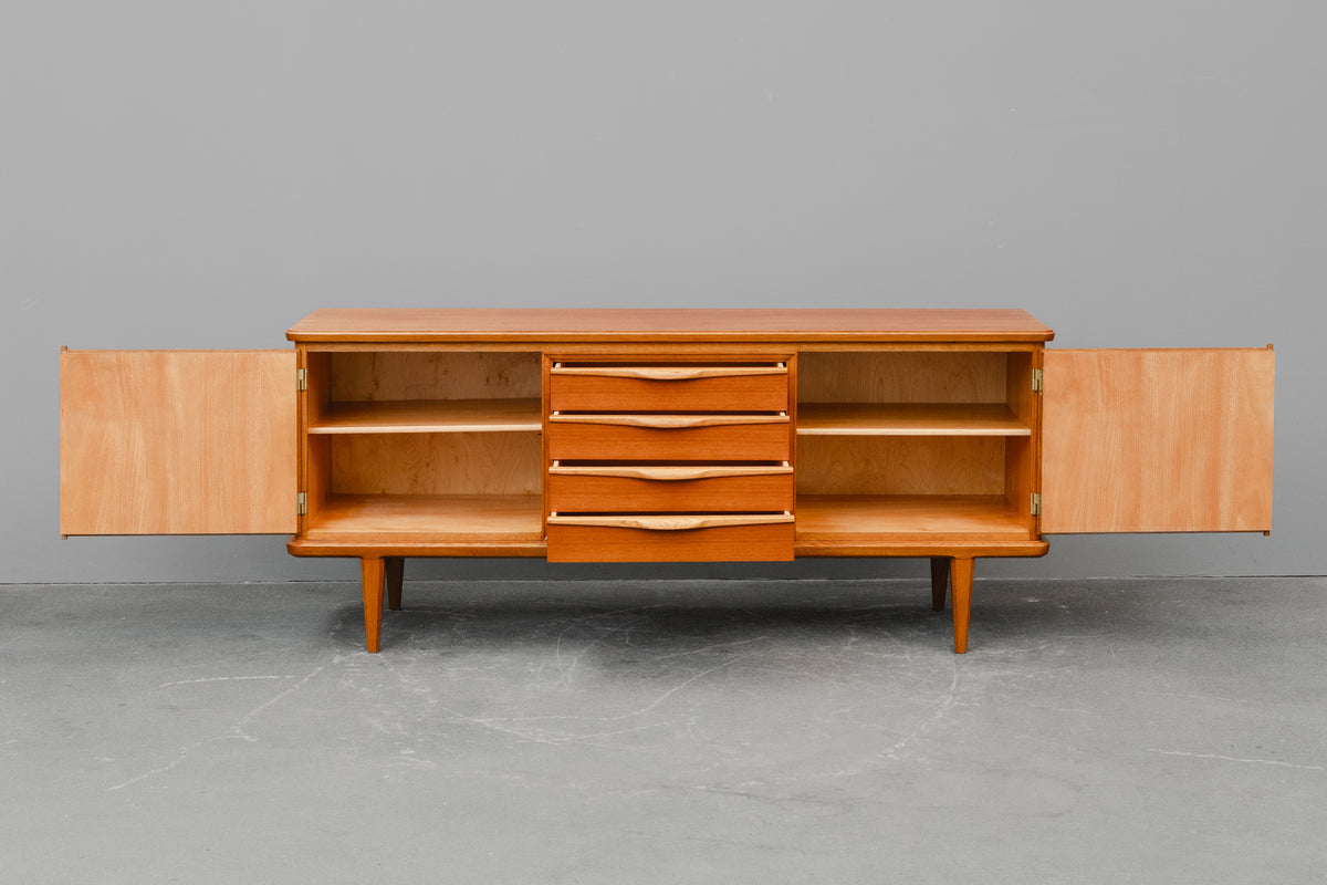 Mid-Century Sideboard in Teak - Mitte des 20.Jahrhunderts