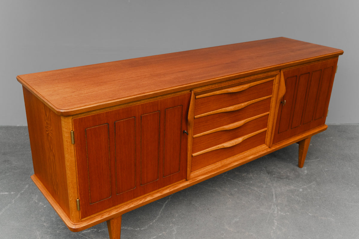 Mid-Century Sideboard in Teak - Mitte des 20.Jahrhunderts