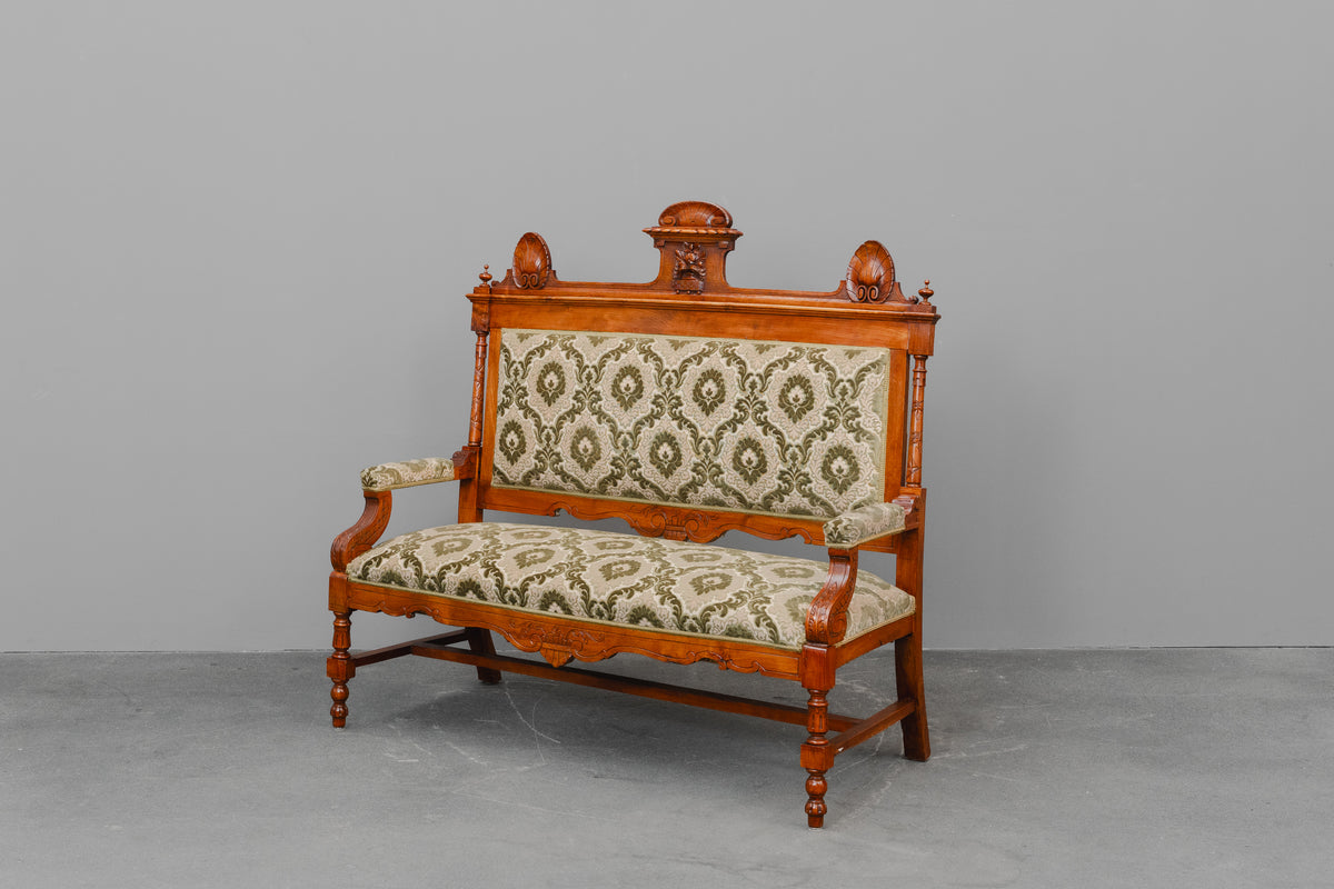 Gründerzeit Sofa / Bank in Nussbaum - zweite Hälfte des 19.Jahrhunderts