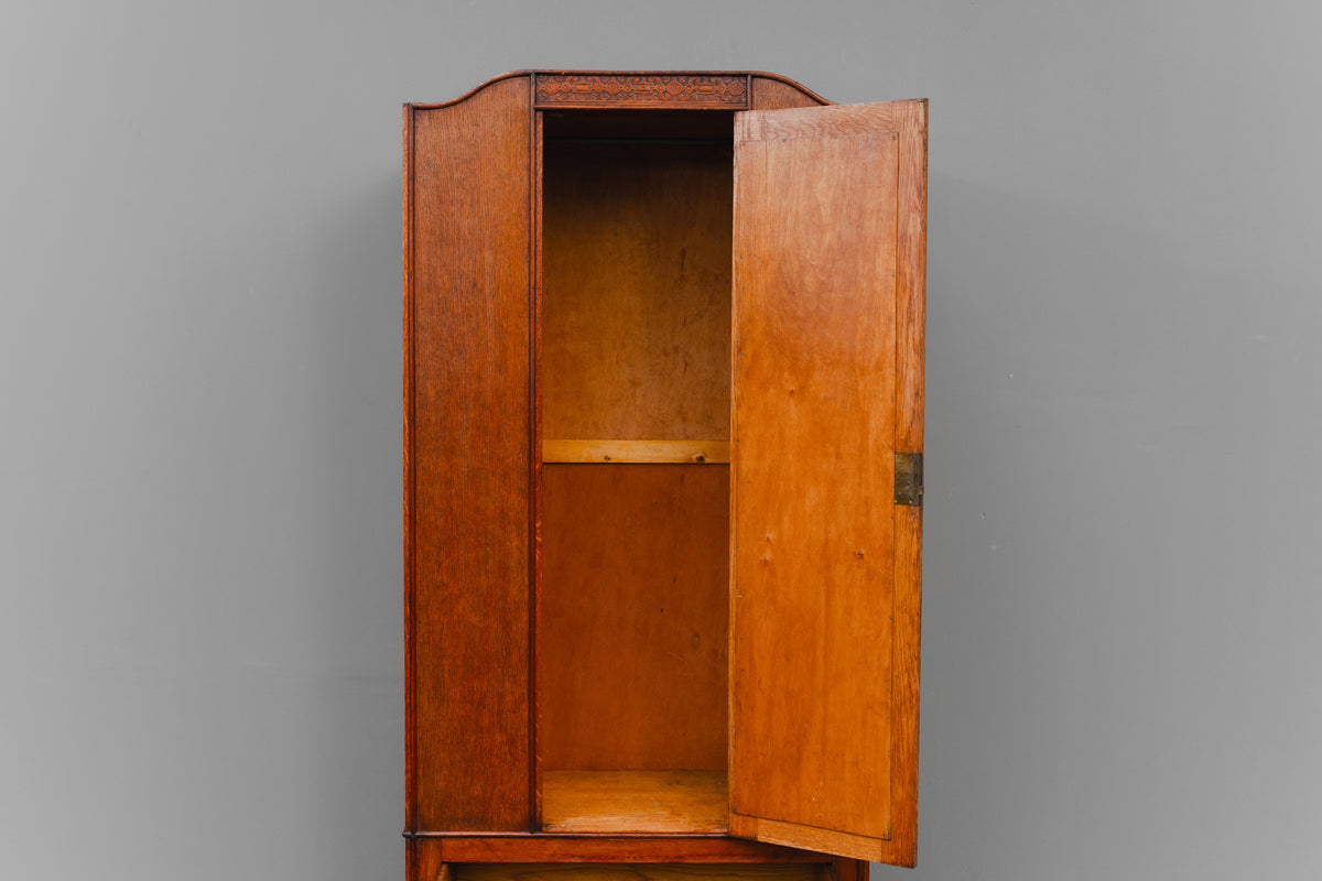 Garderobenschrank / Kleiderschrank im Englischen Stil - um 1900